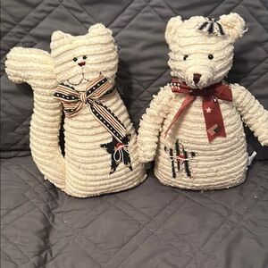 Cream Plush Cat and Bear Decor